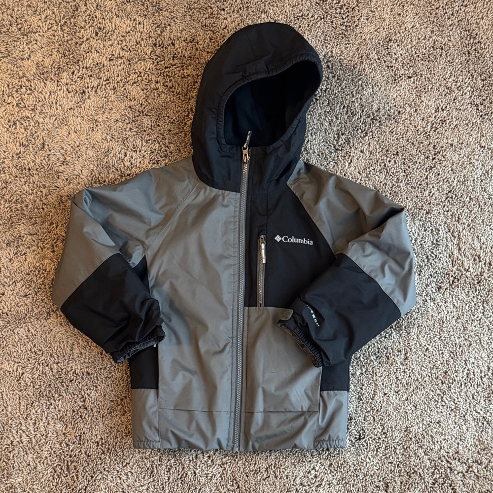Boys Columbia Hooded Snow Coat with Omni Tech and outgrown system xxs